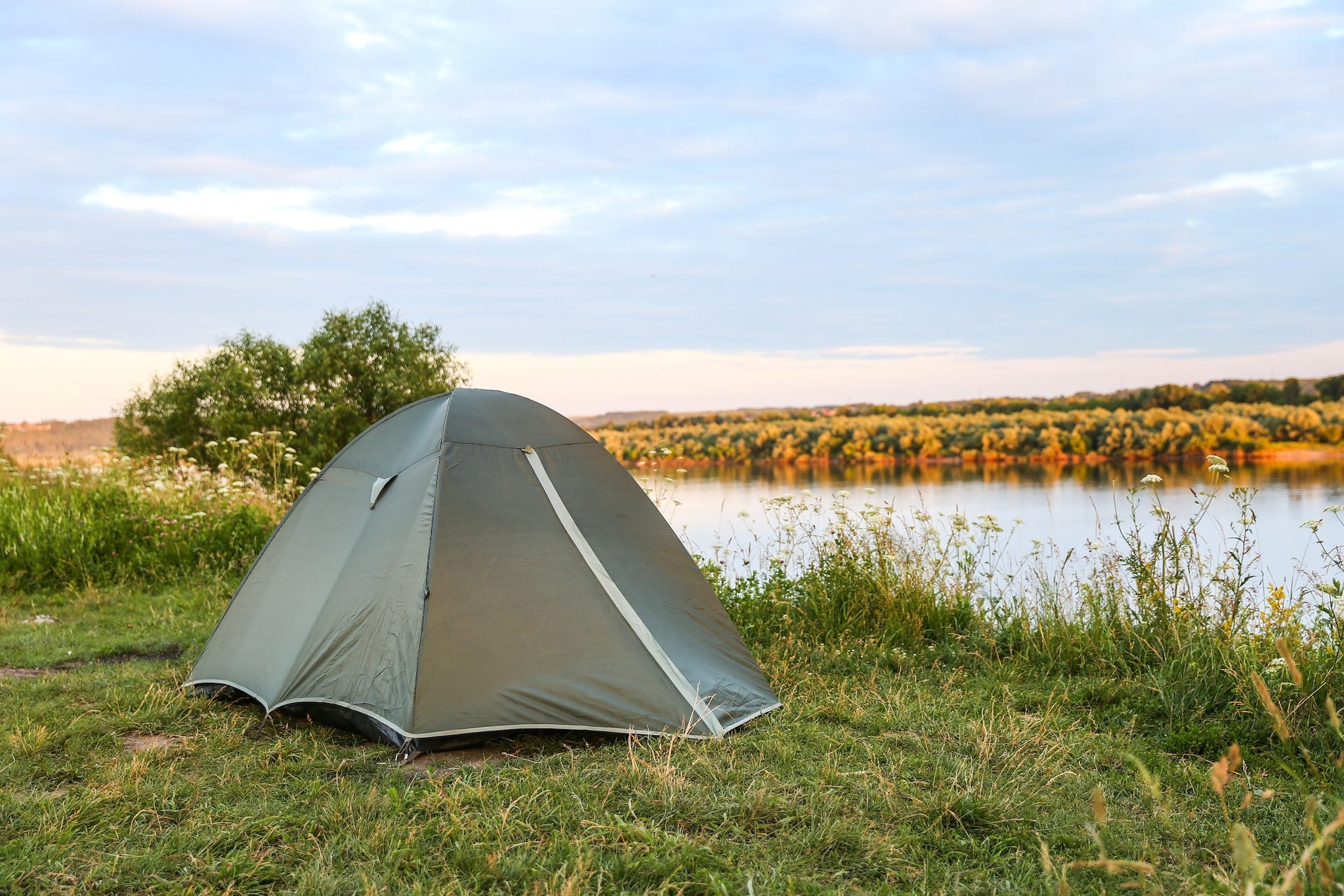 Chi erano Maria Alejandra Nigrotti ed Evandro Maravalli trovati morti in una tenda: erano in attesa di un bimbo
