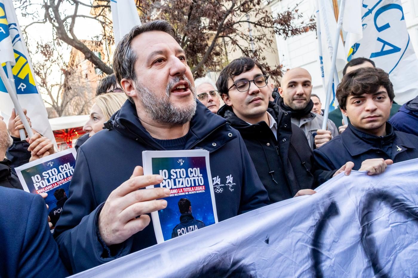 Ci dispiace Salvini e Meloni, ma sul poliziotto killer di Milano il disastro è tutto vostro