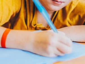 Tre fratelli ottengono il cambio di cognome: “Per loro era imbarazzante, troppe prese in giro”