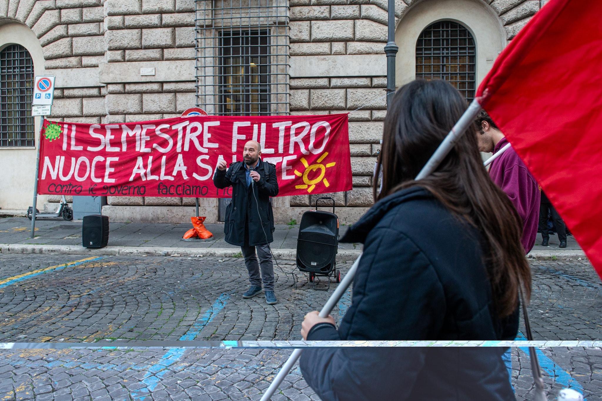 Semestre filtro di Medicina, opposizioni unite chiedono dimissioni di Bernini: "Fa più danni della grandine"