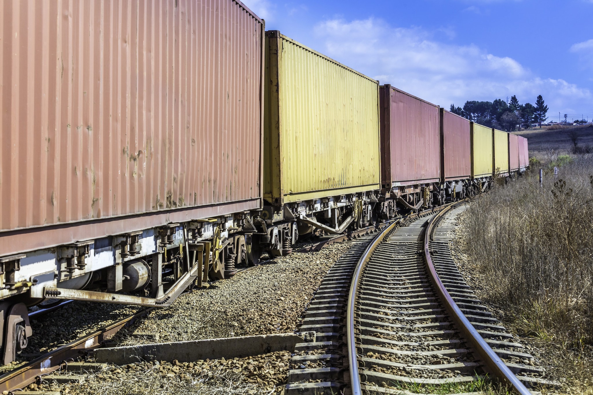 Deraglia treno merci, bloccata linea Verona-Bologna: convogli con oltre 200 minuti di ritardo