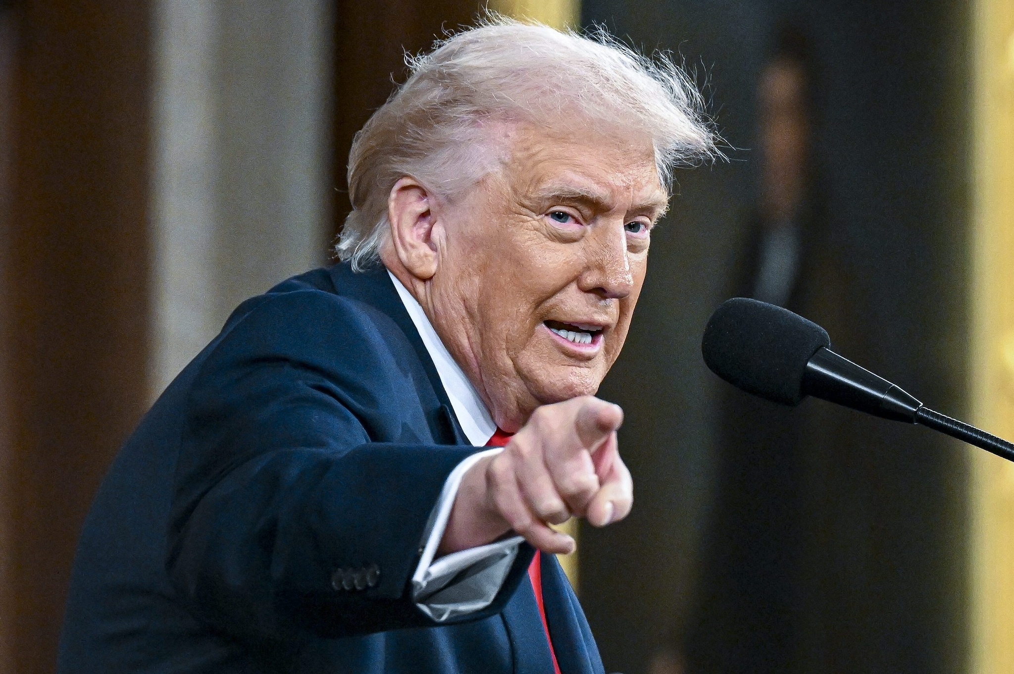 I nuovi dazi di Trump all'Europa sono inutili e lui lo sa: l'esperto spiega qual è il suo vero piano