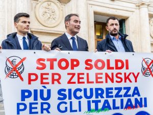 L’esordio dei vannacciani in Aula è un attacco frontale a Salvini: il voto sulle armi all’Ucraina slitta