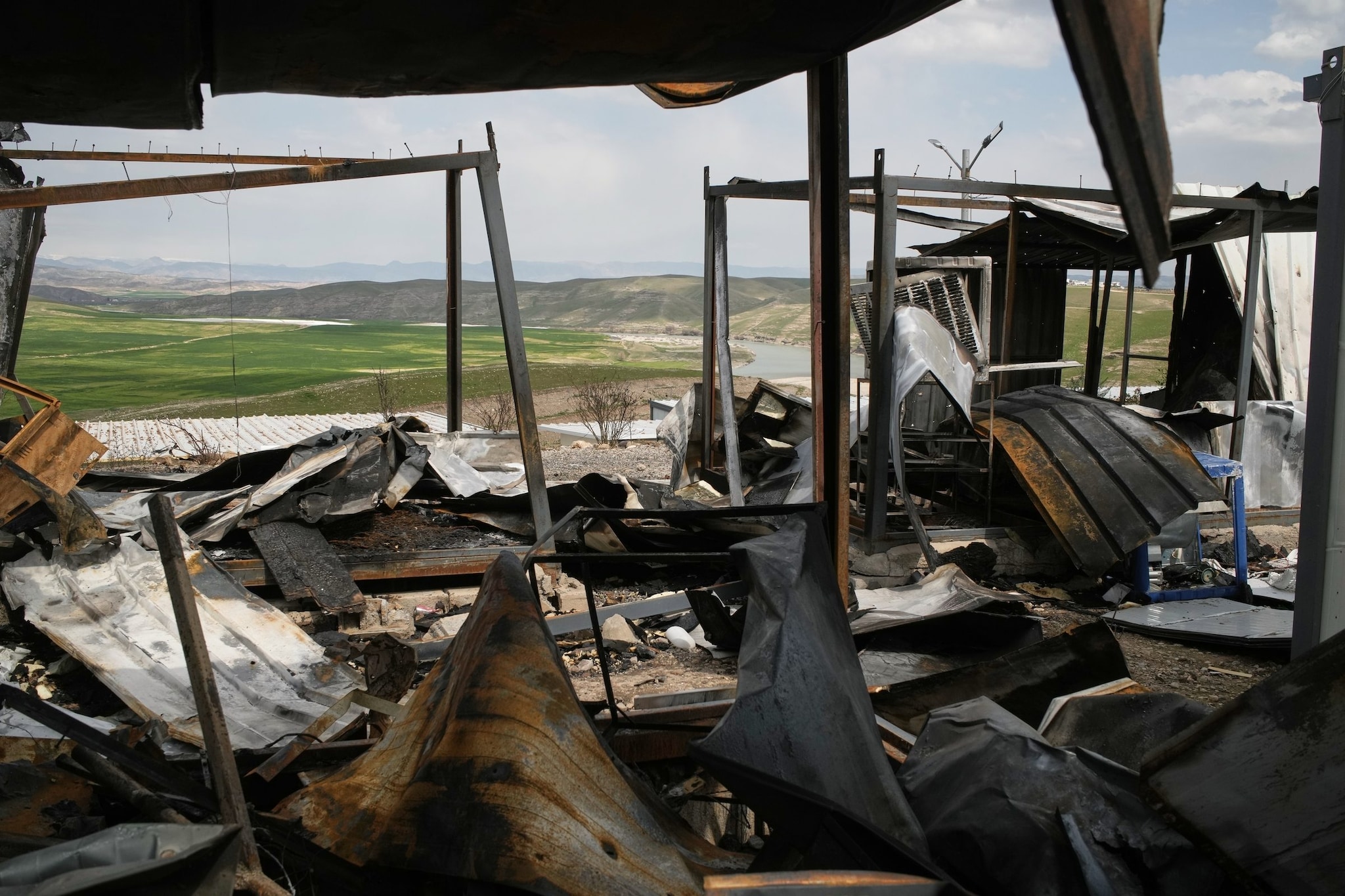 Base militare attaccata dai droni iraniani alla periferia di Erbil in Iraq