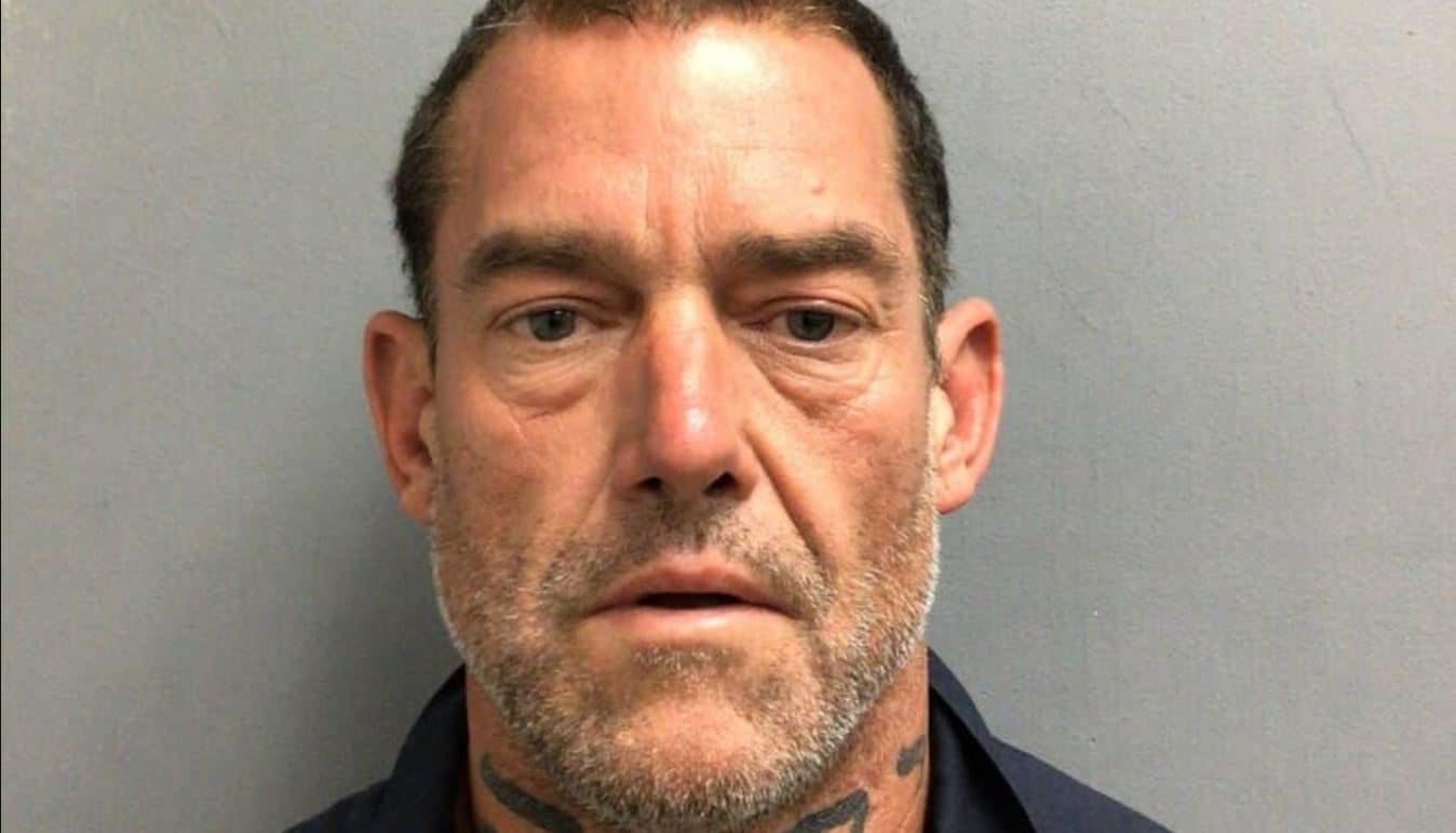 Crocifigge il prete e gli mette una corona di spine in testa, orrore in Usa: "Non sono pazzo, condannatemi"