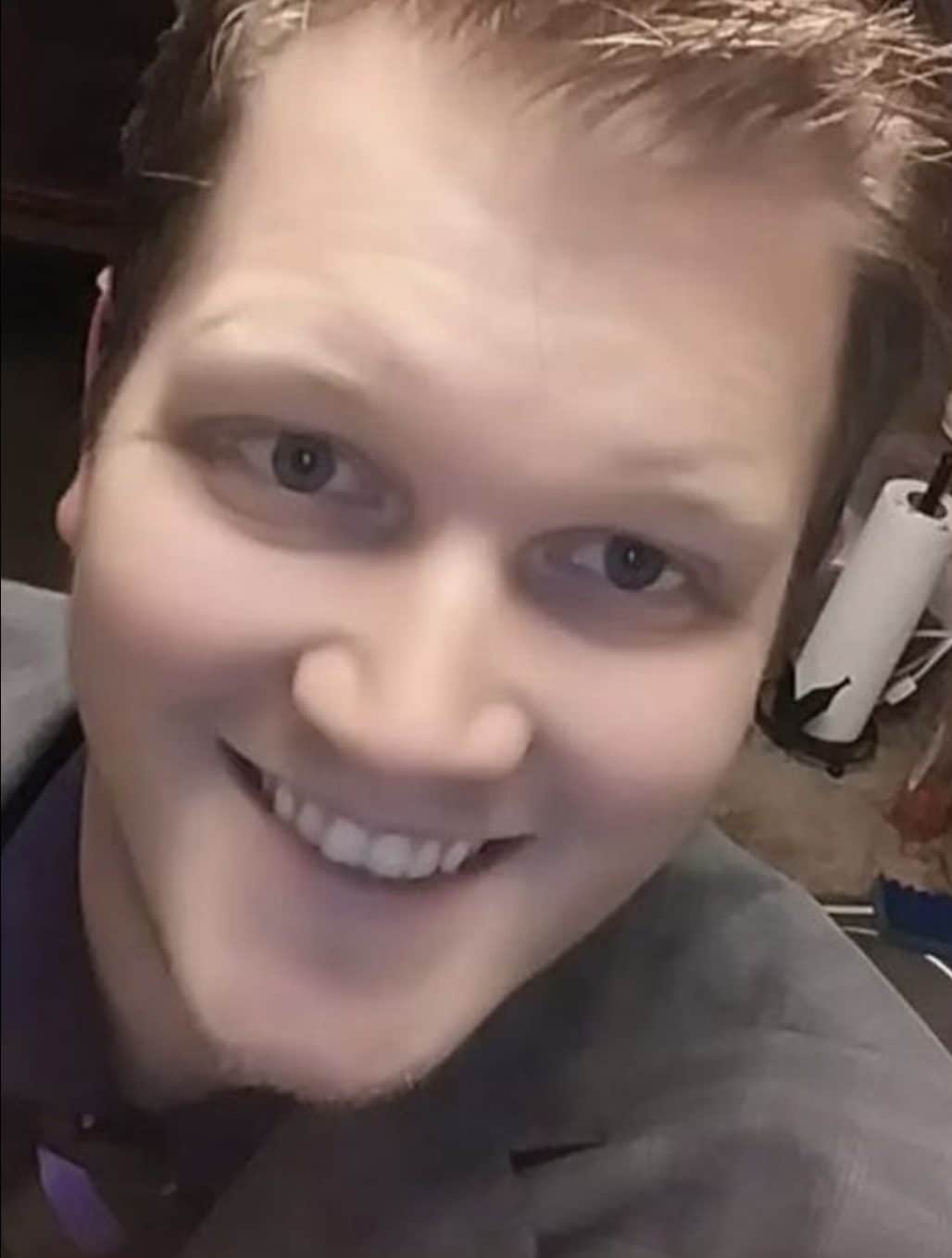 Andrew Giddens, 36 anni.