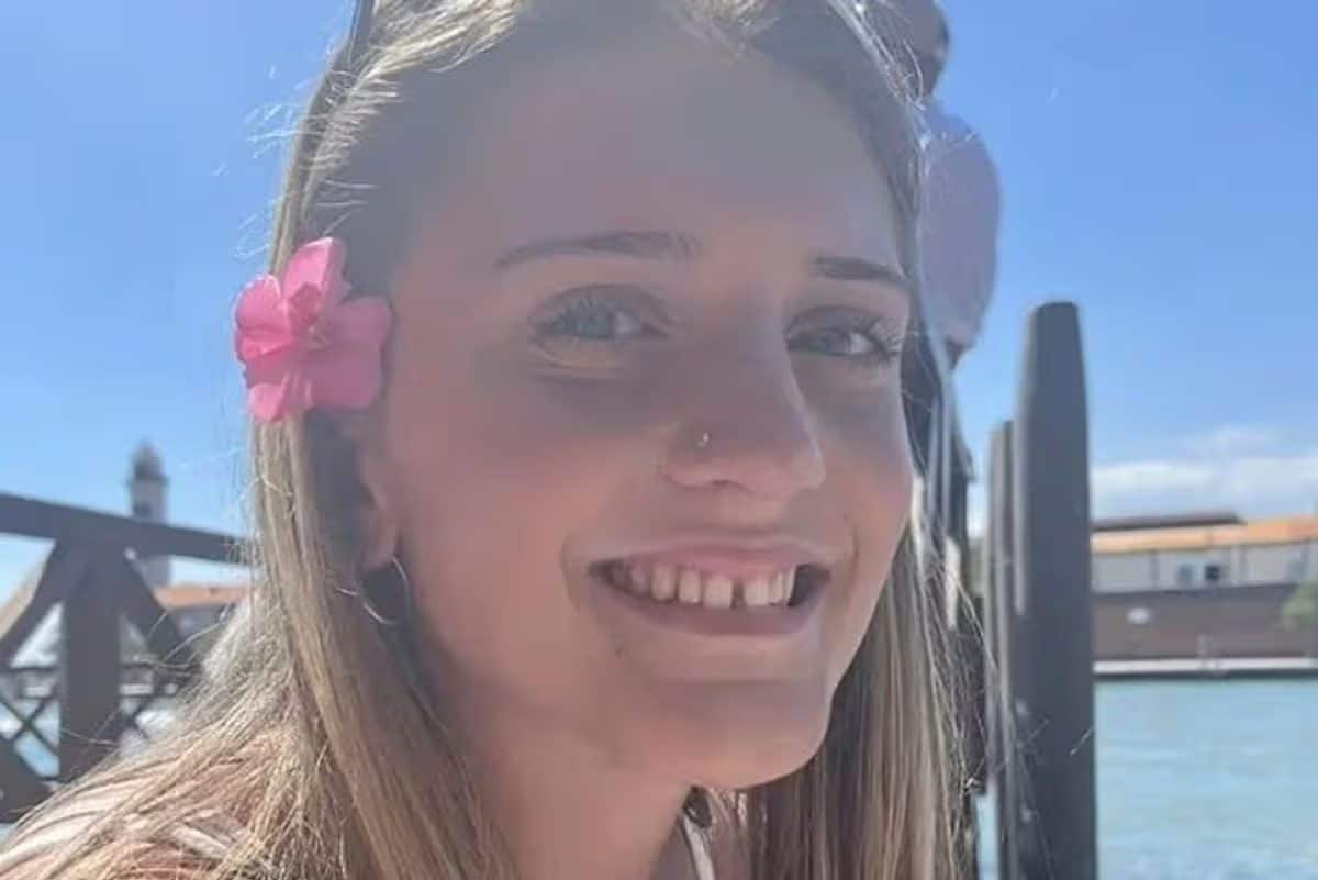 Morta di meningite a 18 anni in Inghilterra, il papà: "Portata via dalla malattia in meno di 12 ore"
