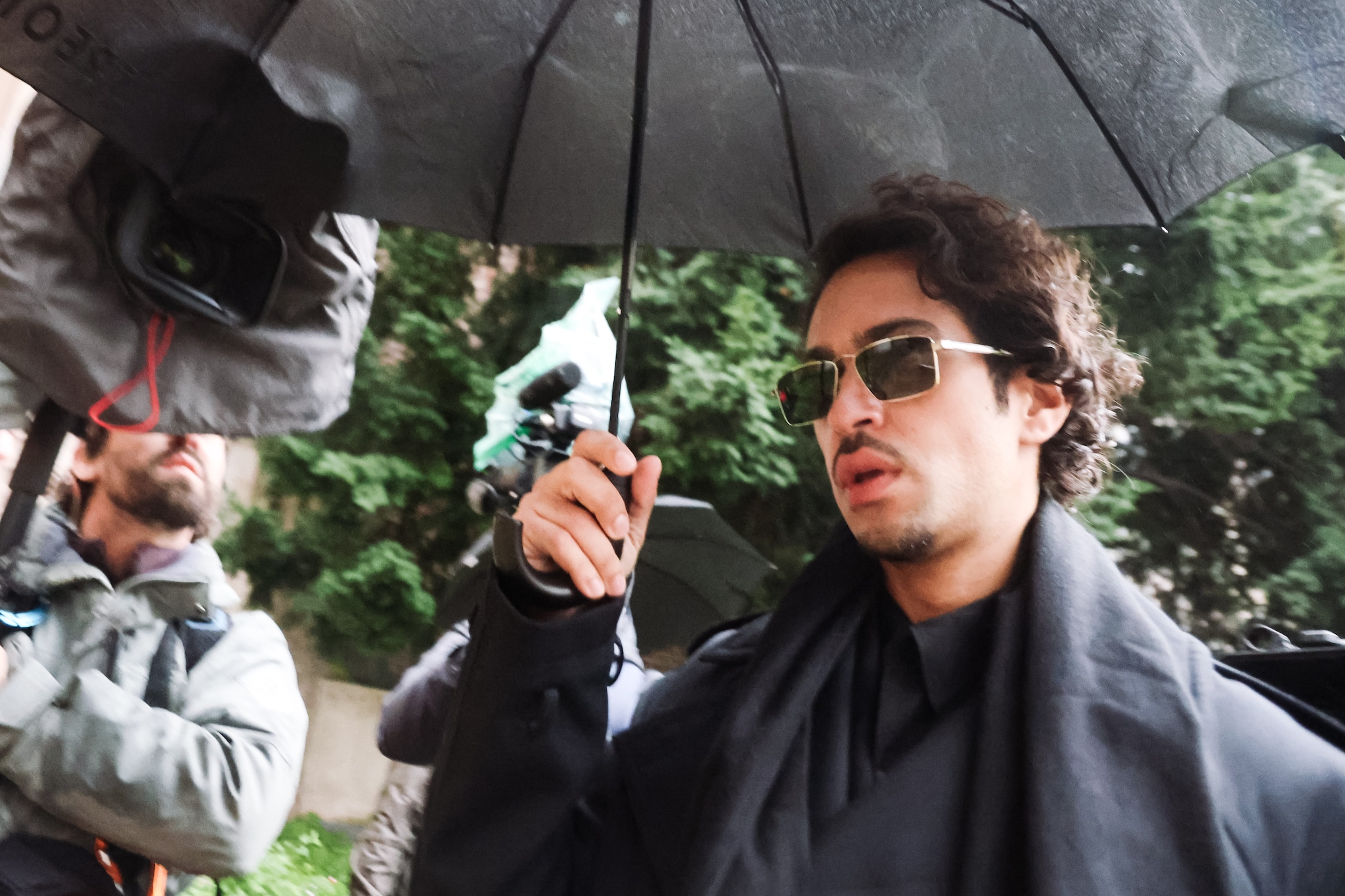 Mahmood lascia l'Italia: "Mi sento una tigre bianca in uno zoo. Vado in Spagna"