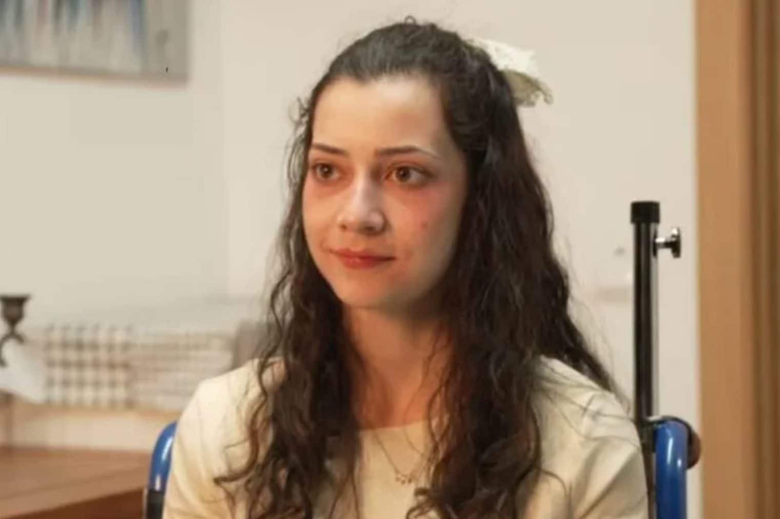 Tenta suicidio dopo uno stupro di gruppo e resta tetraplegica: Noelia, 25 anni, muore con l’eutanasia