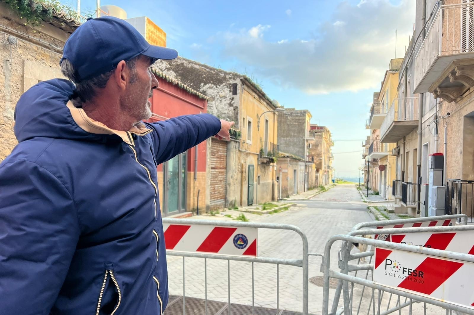 A Niscemi 500 sfollati possono tornare a casa: “La mia è a ‘vista frana’, ma dicono che è agibile”