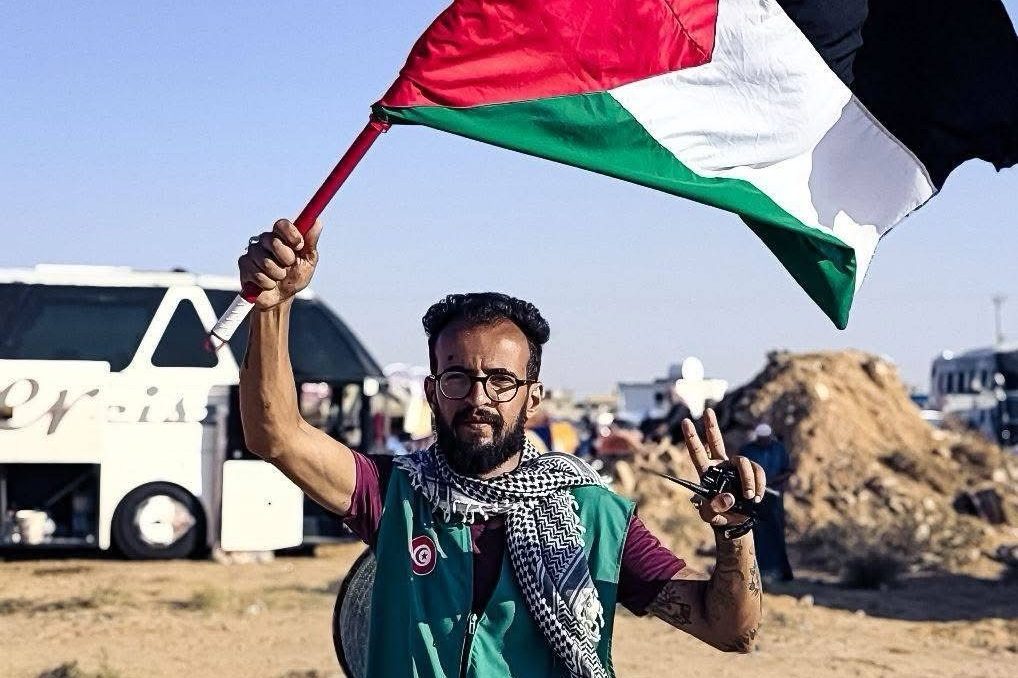 Arrestati sette organizzatori della Global Sumud Flotilla: il racconto di cosa è successo davvero in Tunisia