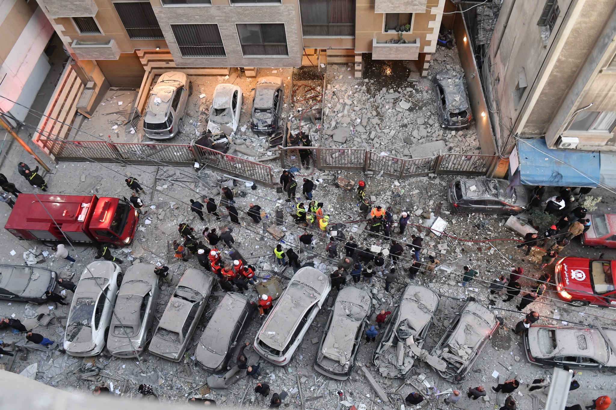 Iran, la guerra in diretta, primo messaggio di Mojtaba Khamenei: "Non rinunceremo a vendicarci, Stretto di Hormuz sarà chiuso". Israele: "Colpita Gerusalemme"