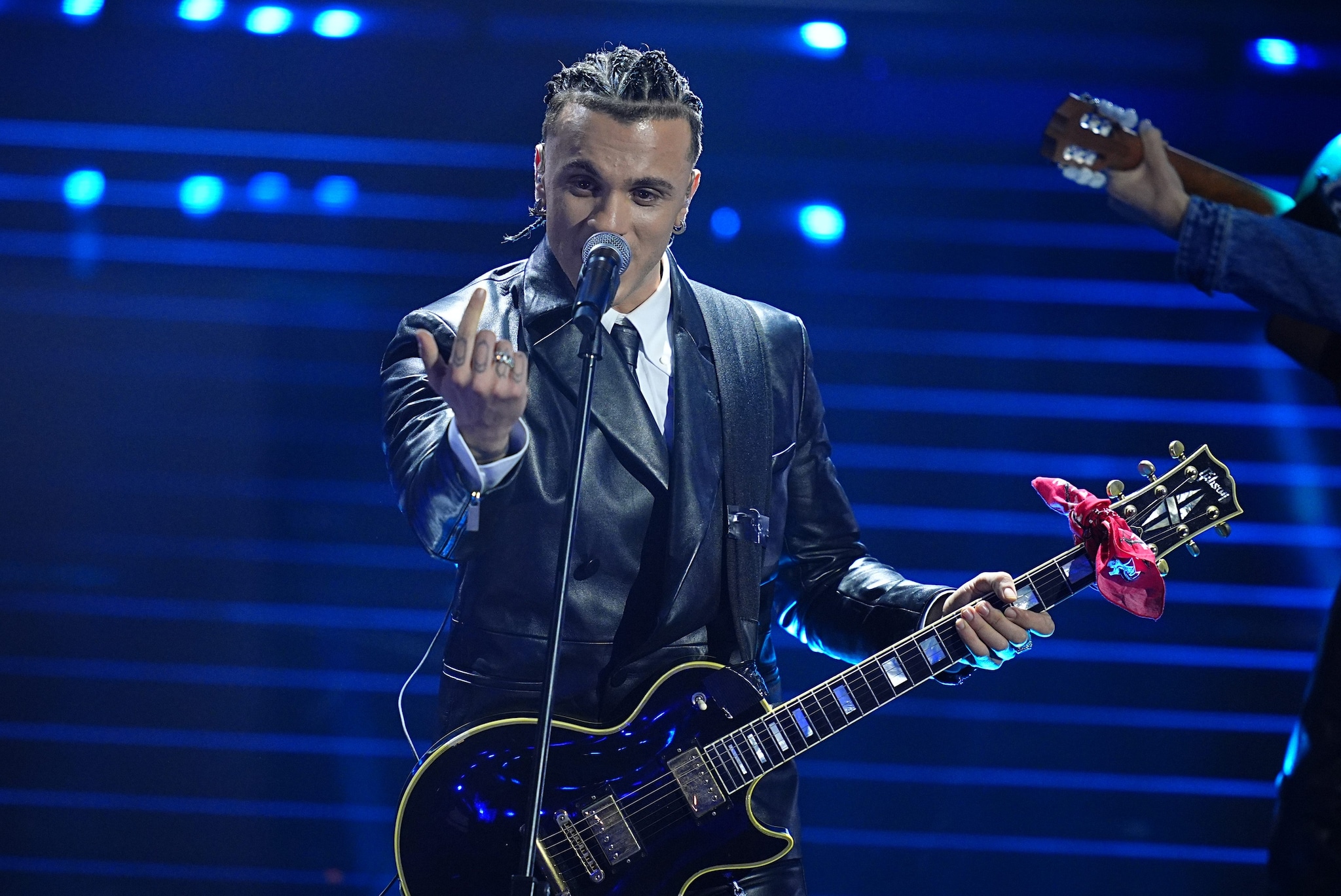 Le canzoni di Sanremo nella classifica FIMI: Samurai Jay primo, non classificati Renga e Patty Pravo