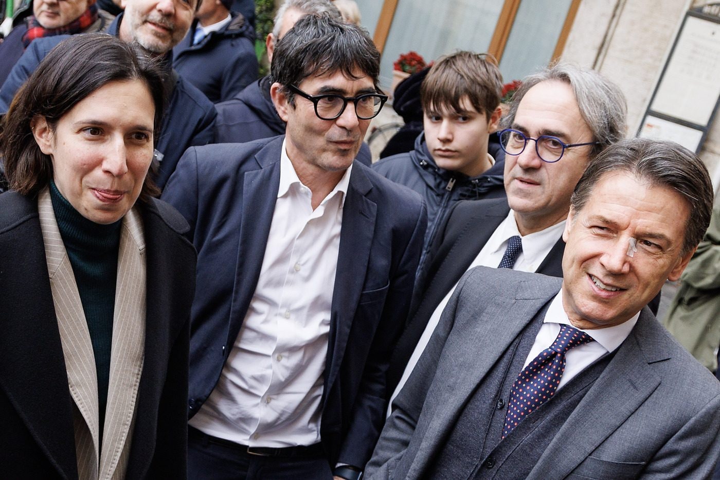 Non abbiamo la più pallida idea di cosa farebbero le opposizioni, se fossero al governo oggi