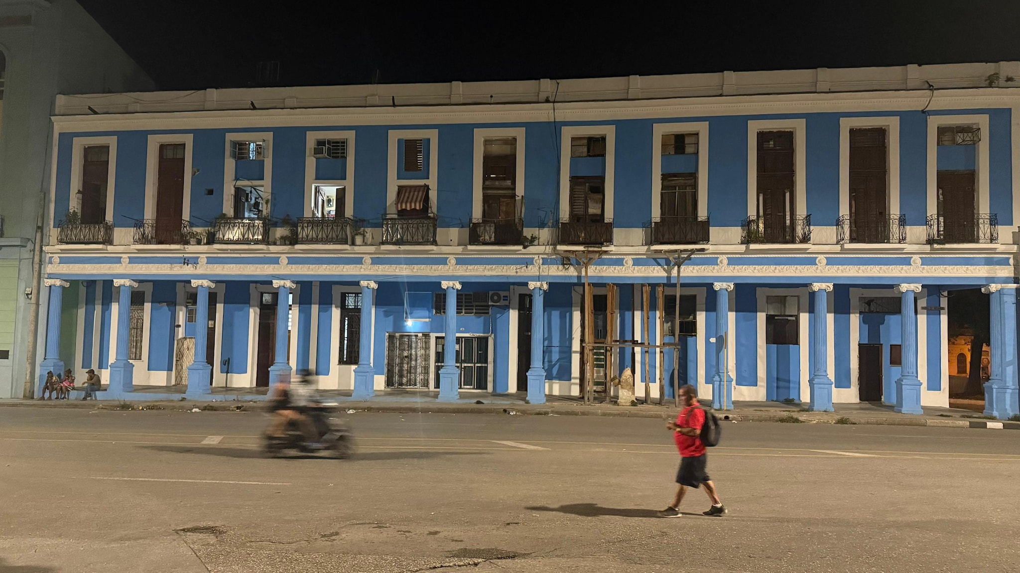 “A Cuba è buio totale, 12 ore senza luce e ospedali vicini al collasso”: il racconto dalla Flotilla sull’isola
