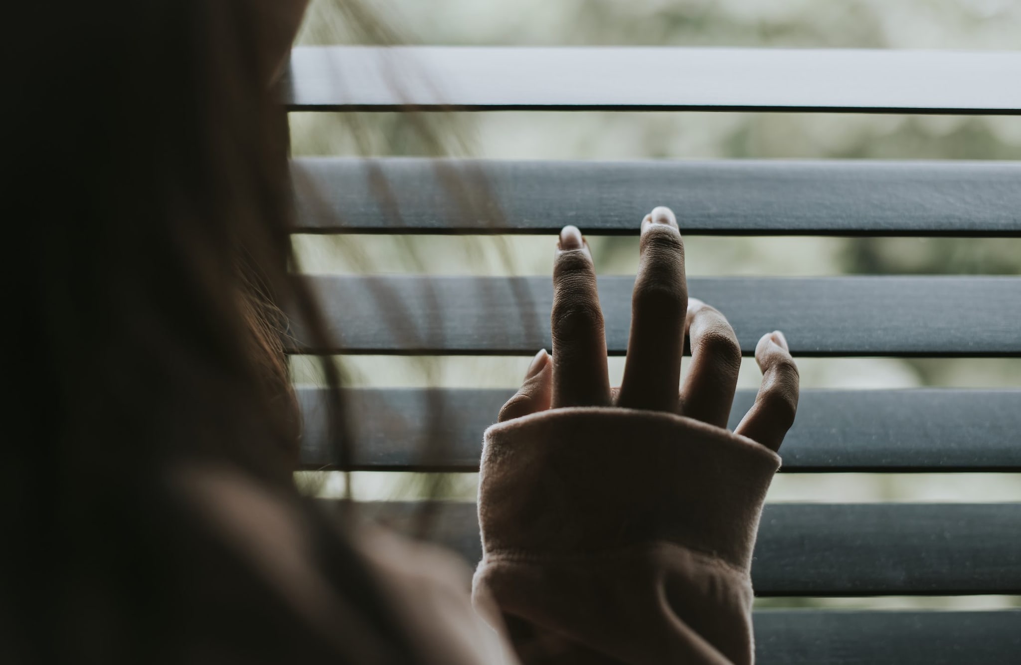 Perseguita studentessa universitaria giorno e notte a Perugia: 56enne arrestato mentre la pedina vicino casa