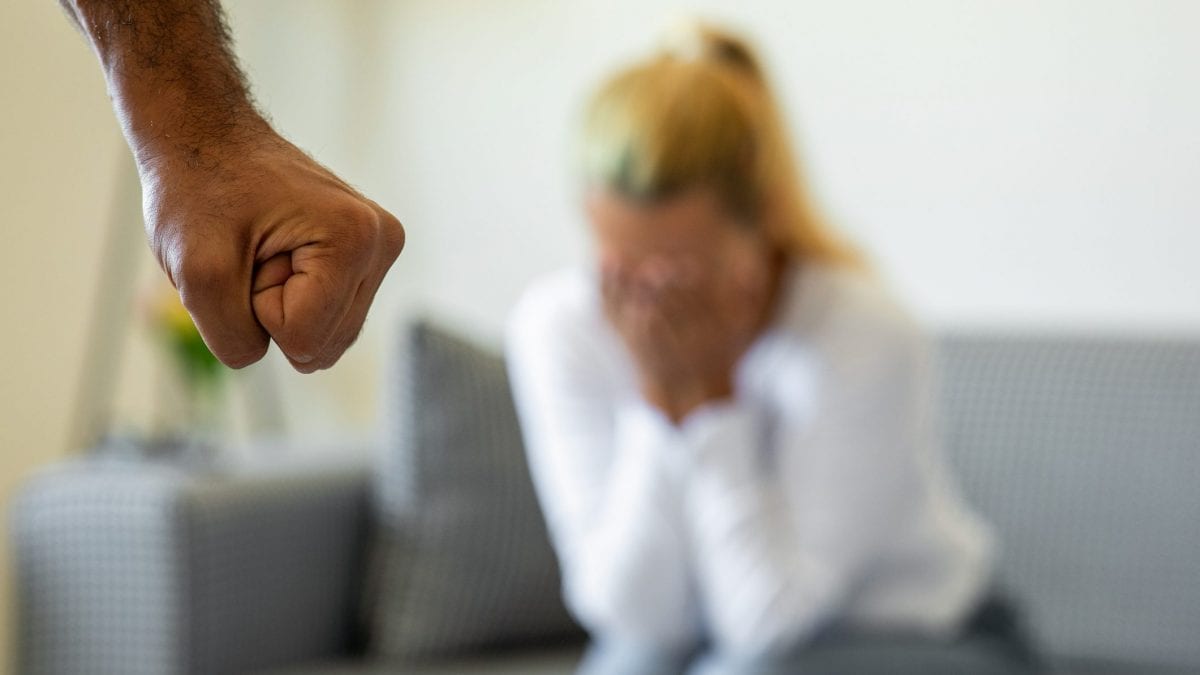 La donna di Padova aggredita dal marito ha denunciato anche altri abusi