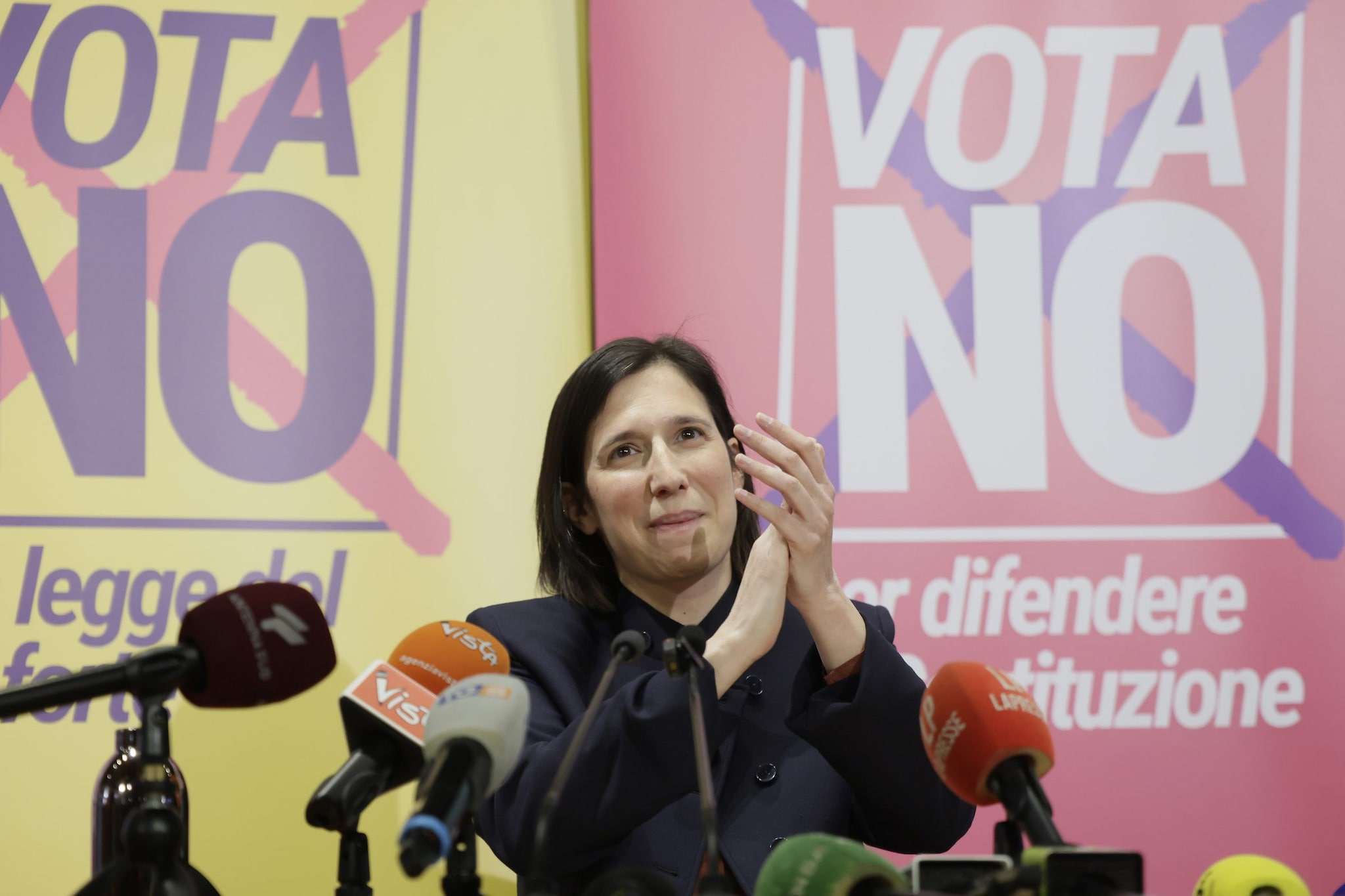 Referendum Giustizia 2026: il No vince con il 53%, il governo scarica Bartolozzi e Delmastro