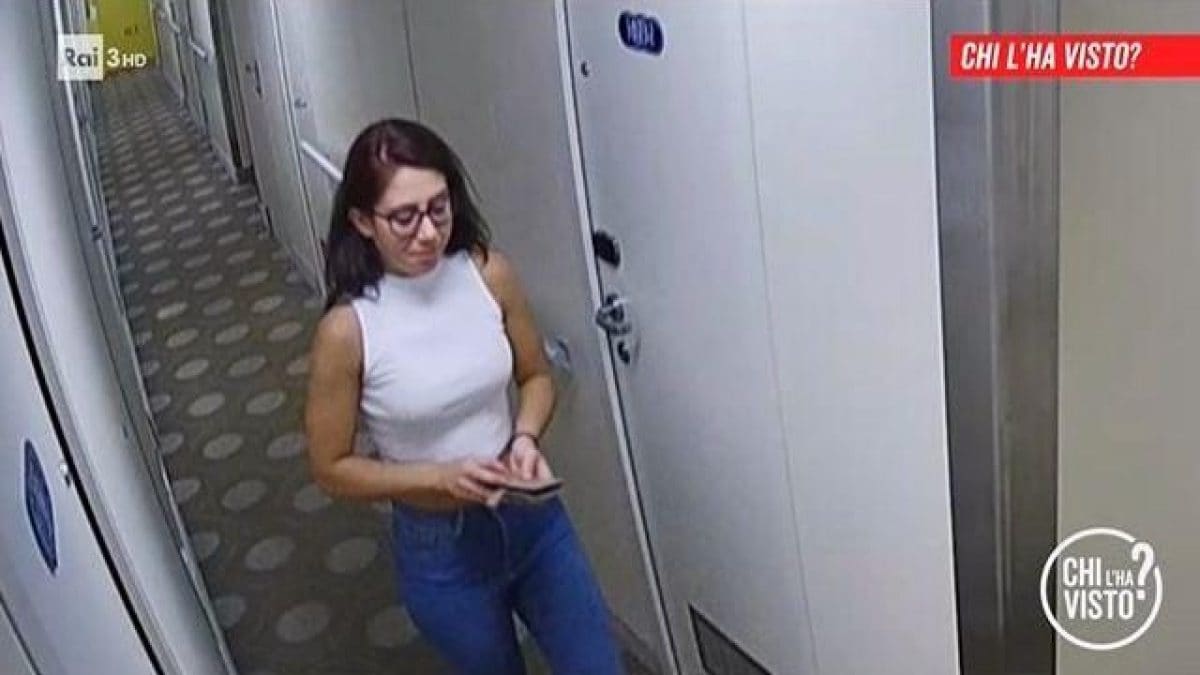 Una delle immagini riprese dalle videocamere della nave Disney in cui si vede Gessica Disertore prima del decesso (Foto Chi l’ha visto?).