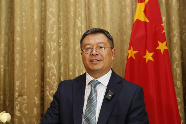 I timori della Cina per lo Stretto di Hormuz chiuso: "Una guerra prolungata non conviene a nessuno"