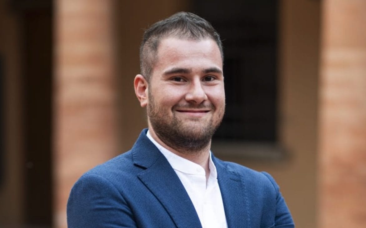 Chi è Luca Spada, il soccorritore accusato di aver ucciso 5 anziani in ambulanza: “Tutti malati gravi, non c’entro"