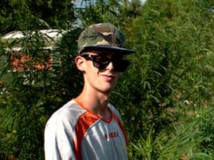 Piombino, Mattia Giorgi trovato morto in casa a 31 anni: ipotesi morte violenta. Polizia sul posto