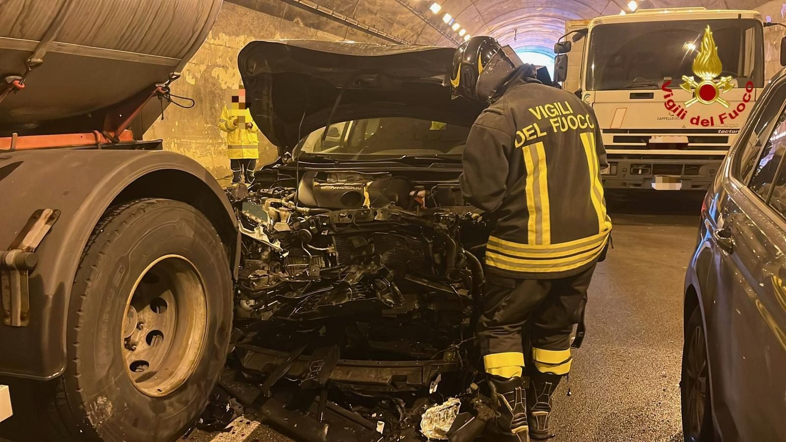 Maxi tamponamento in galleria a Messina: autostrada bloccata e oltre 80 mezzi coinvolti