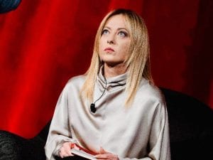 Sondaggi politici, Fratelli d’Italia cala dopo il referendum: salgono Partito democratico e M5s