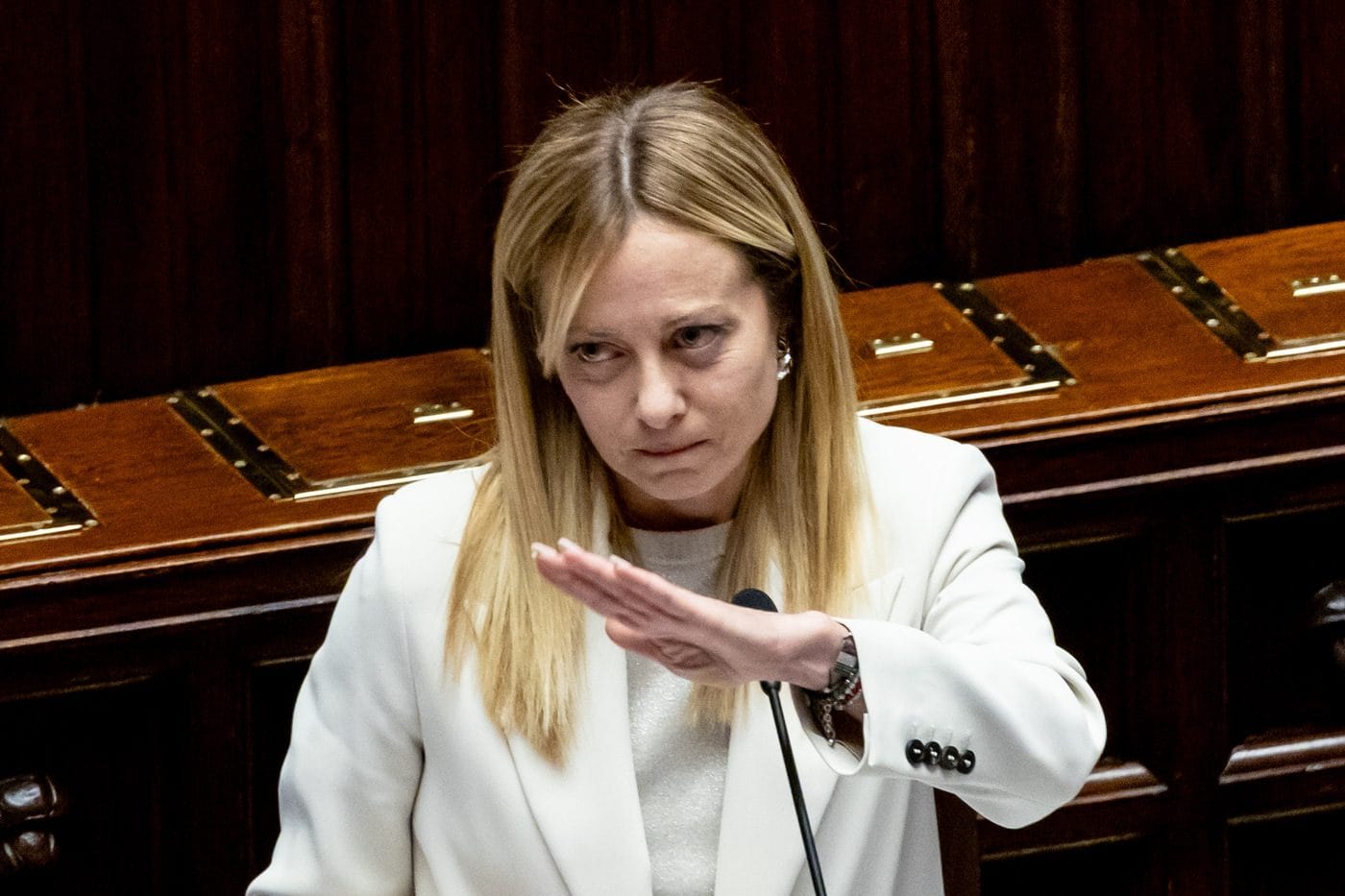 Non solo accise: la strana abitudine del governo Meloni, che si sveglia sempre a pochi giorni dal voto