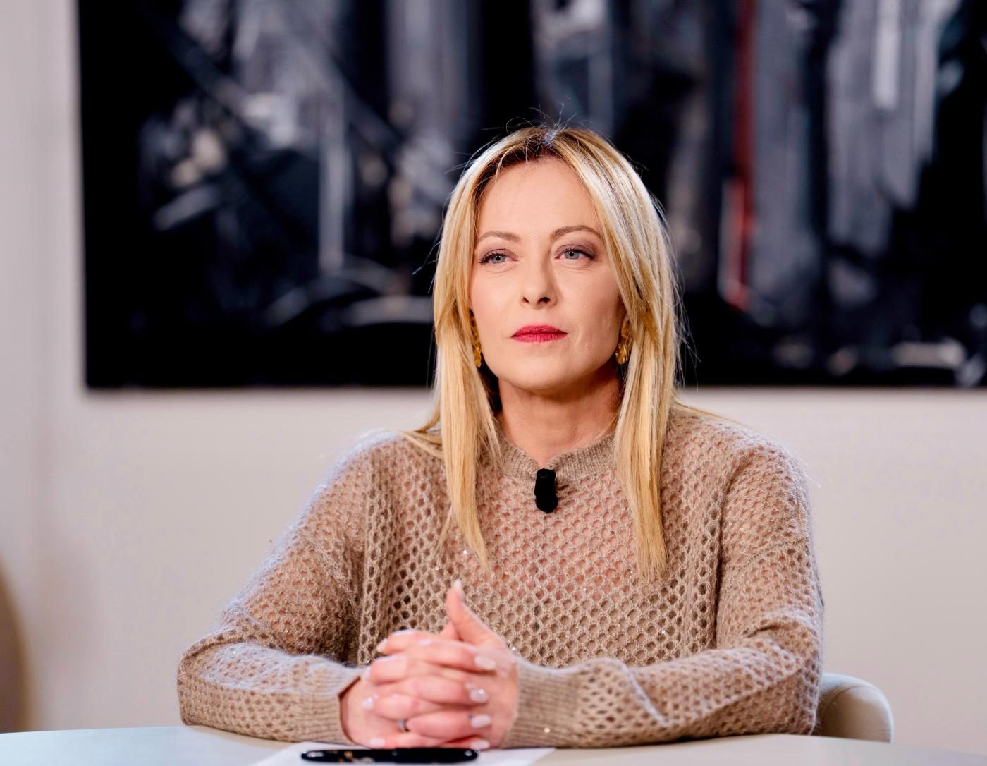 La storia surreale della famiglia nel bosco spiega perfettamente cosa sia il governo Meloni