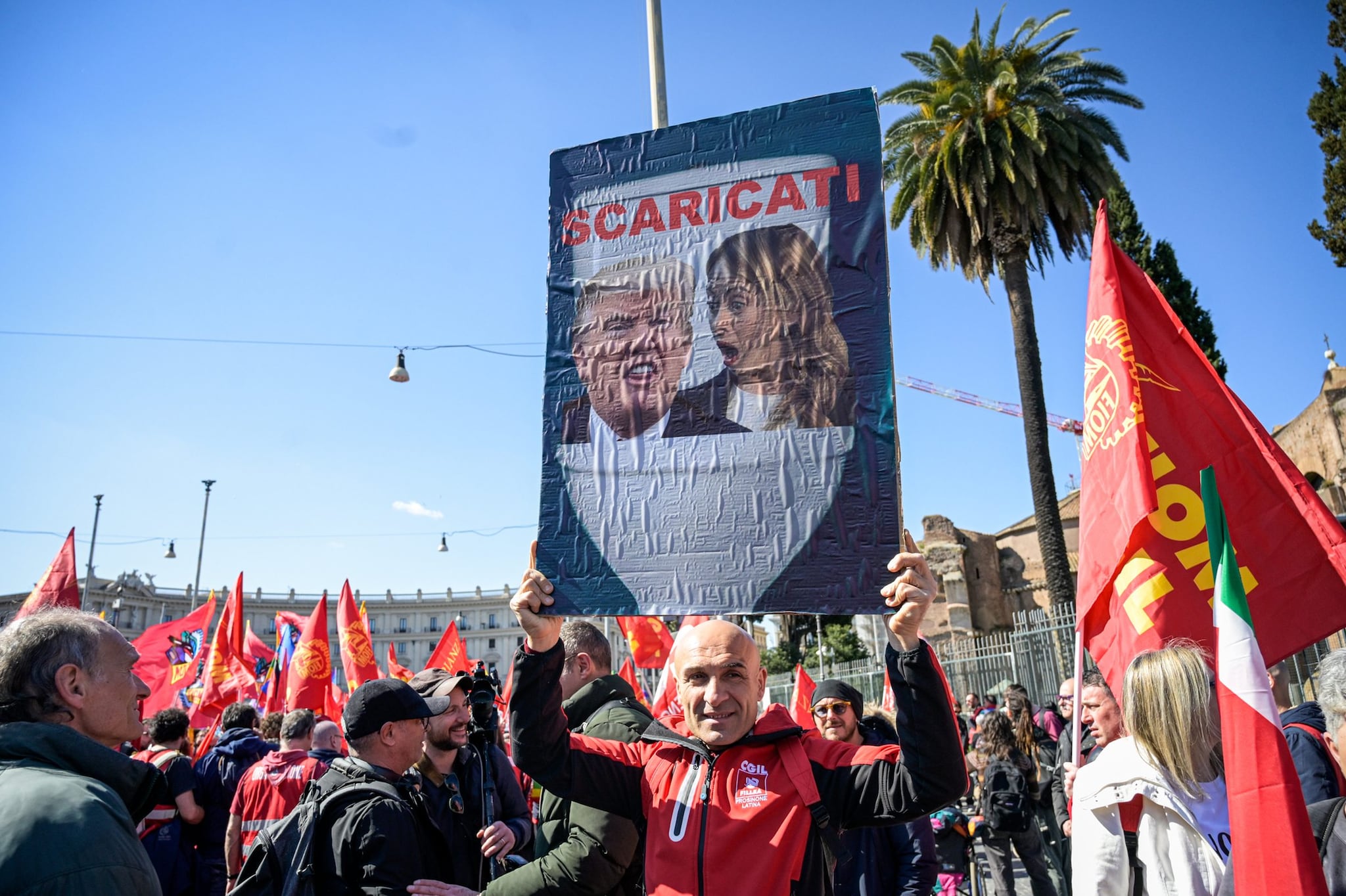 La fine dell’illusione nazionalista: da Trump a Meloni, la realtà batte la propaganda. Il caso Thiel 