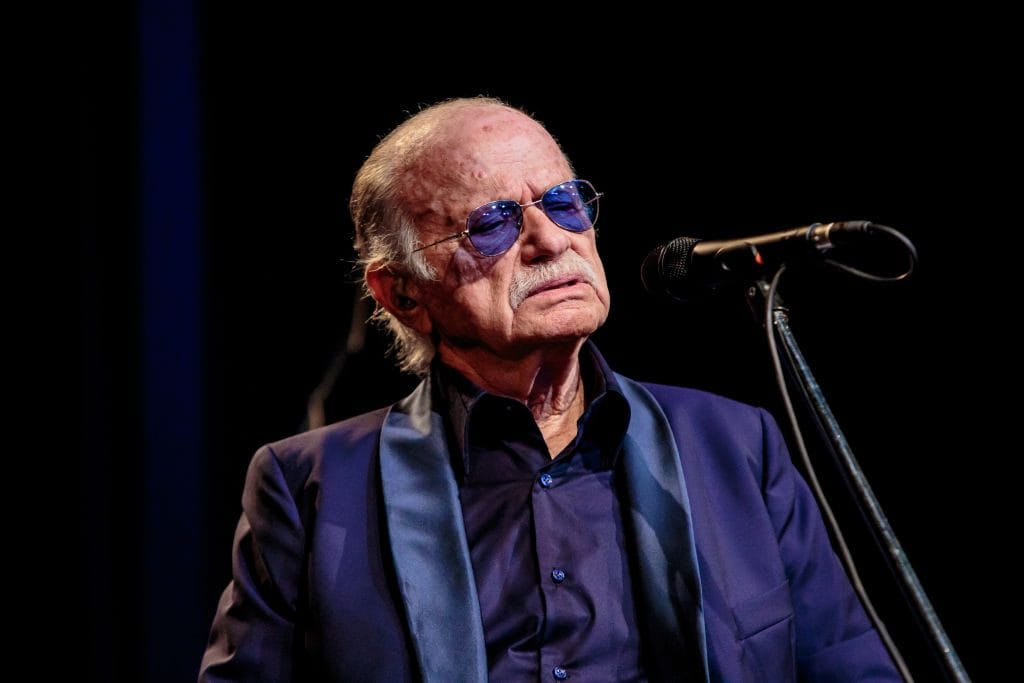 Le ceneri di Gino Paoli saranno gettate nel mare di Boccadesse, i funerali giovedì 26 marzo in forma privata