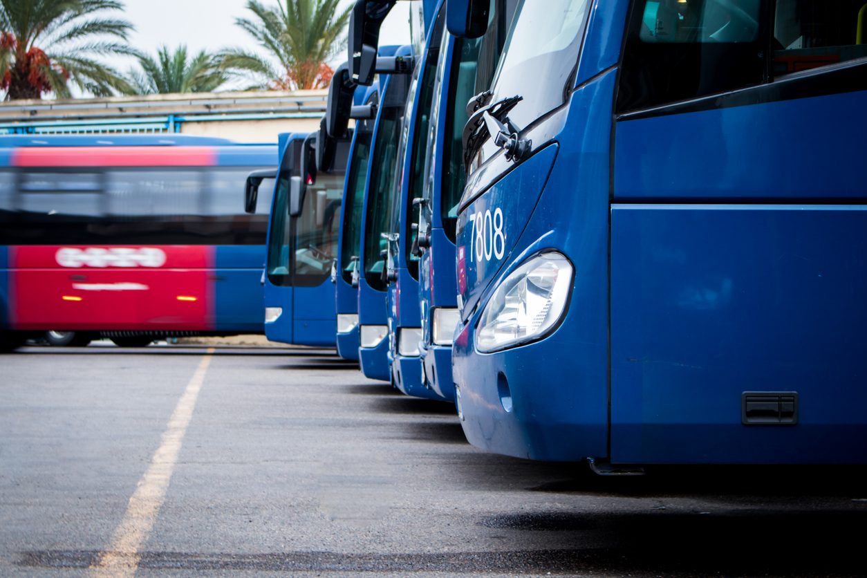 Sciopero venerdì 27 marzo 2026, si fermano mezzi pubblici e scuola in Italia: orari e settori coinvolti 