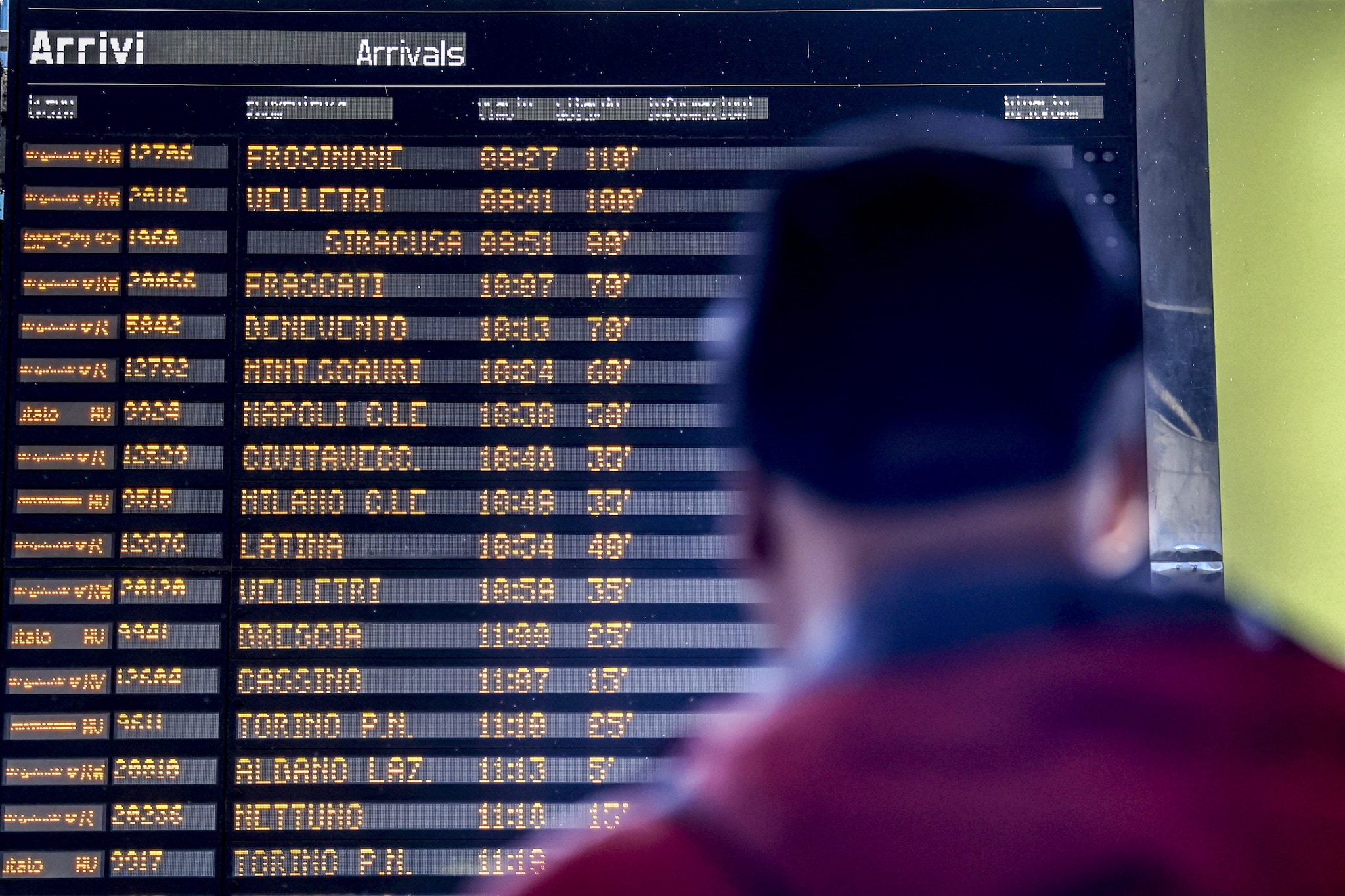 Sciopero generale il 9 marzo, stop alle lezioni per scuole e università: a rischio i mezzi, chi aderisce