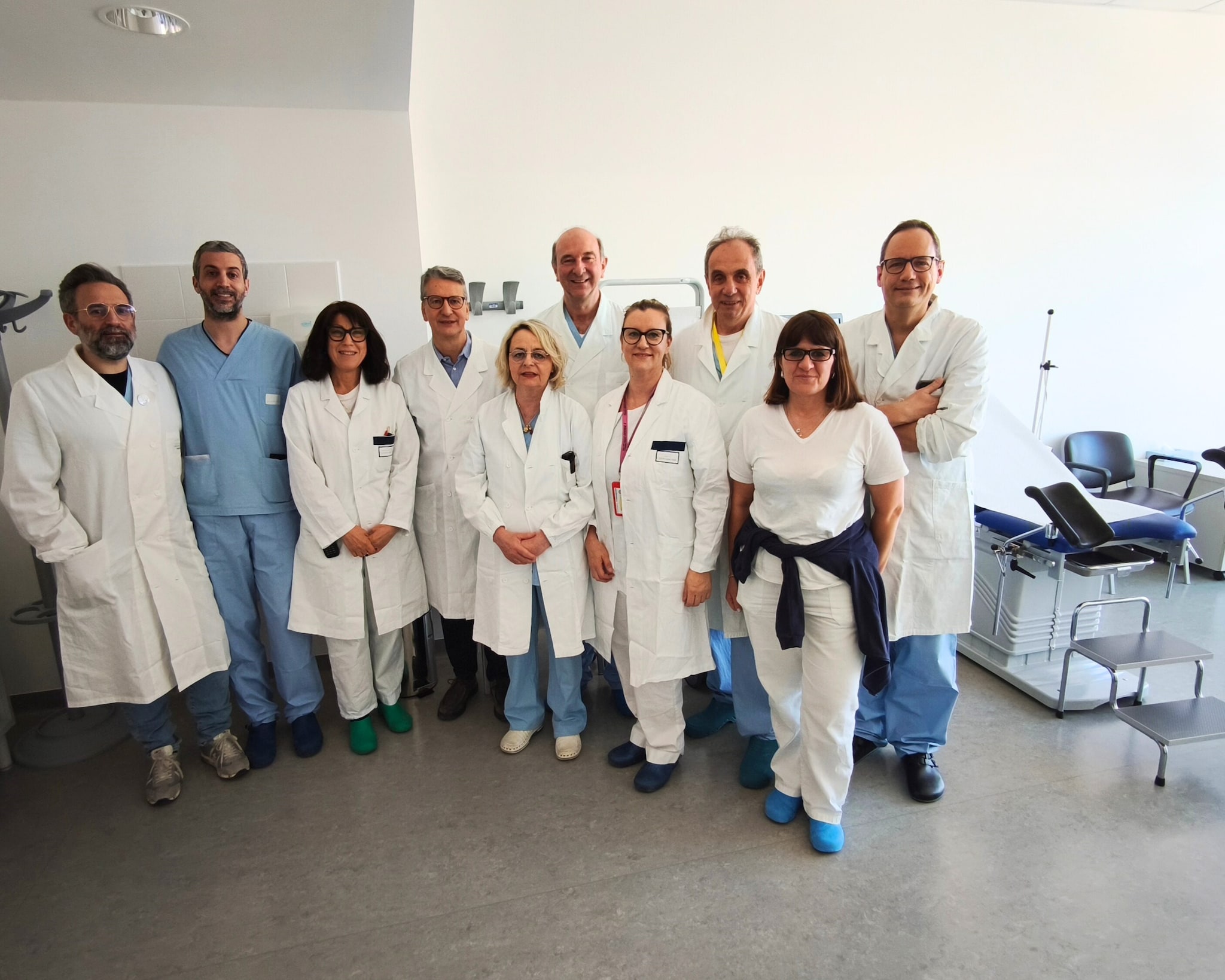 Il team medico che ha operato la donna