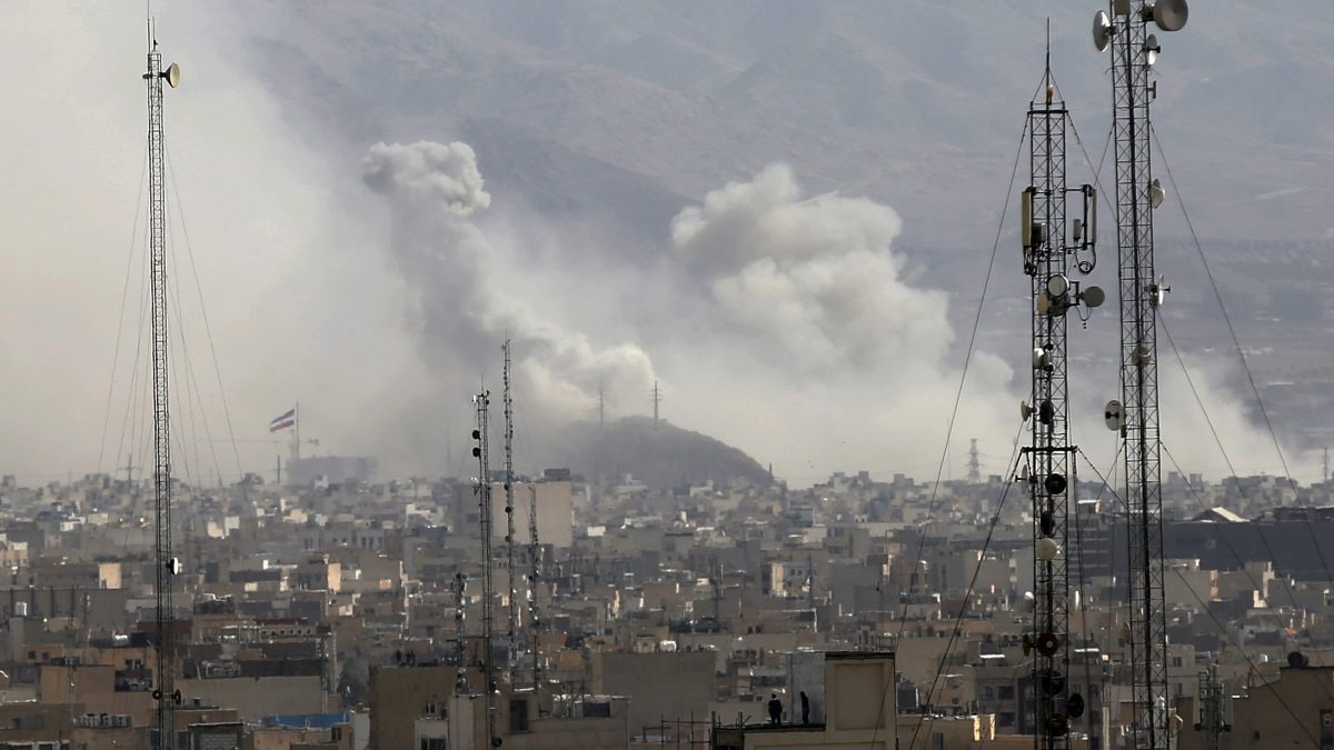 Un bombardamento a Teheran, capitale dell’Iran