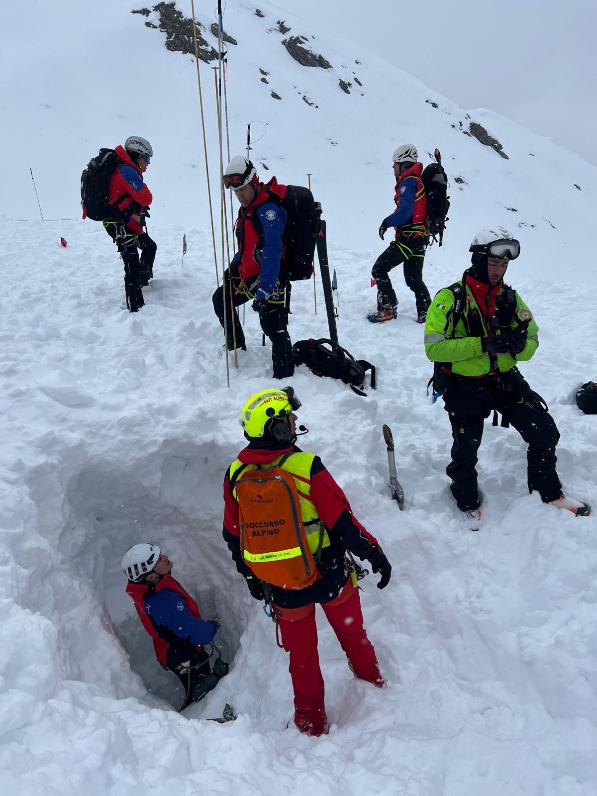 Il bilancio della valanga è di tre morti