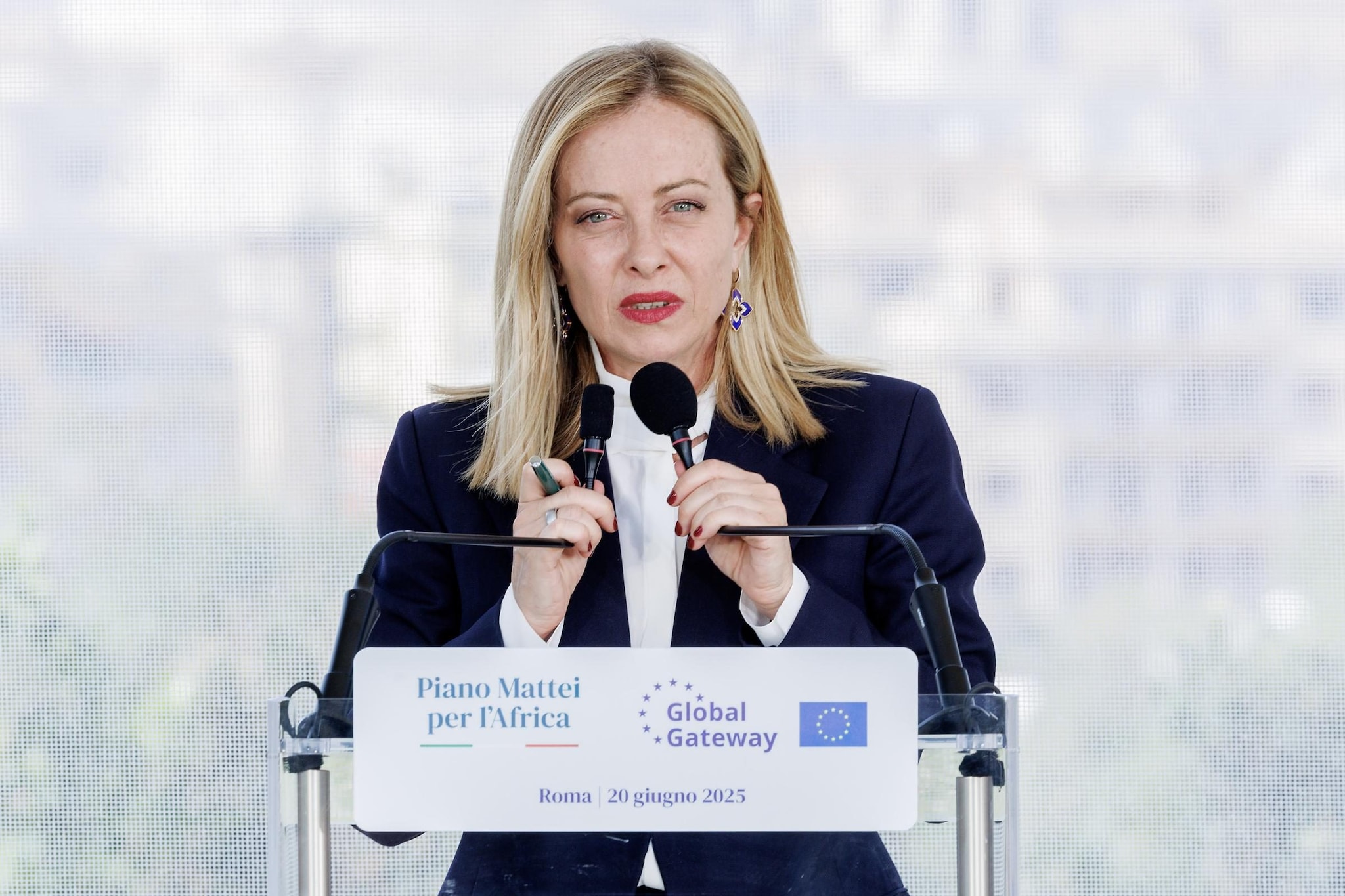 Piano Mattei, gli eredi del fondatore Eni diffidano il governo: "Via il suo nome, pronto ricorso civile e penale"