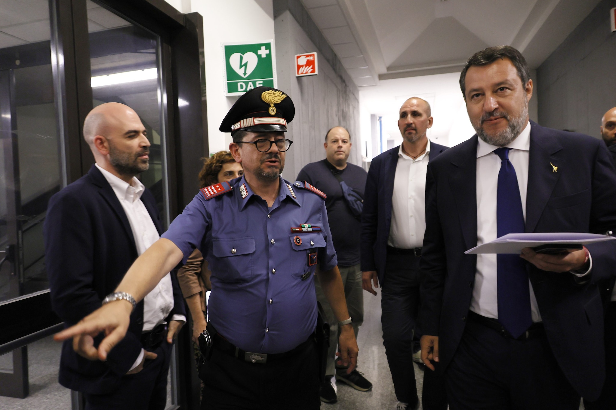 Roberto Saviano assolto nel processo per diffamazione a Salvini: lo chiamò "ministro della mala vita"