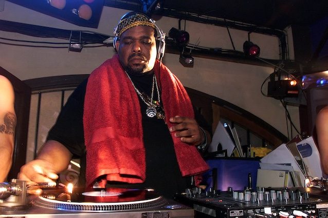 È morto Afrika Bambaataa, aveva 68 anni: pioniere dell'hip hop, fu accusato di abusi su minori