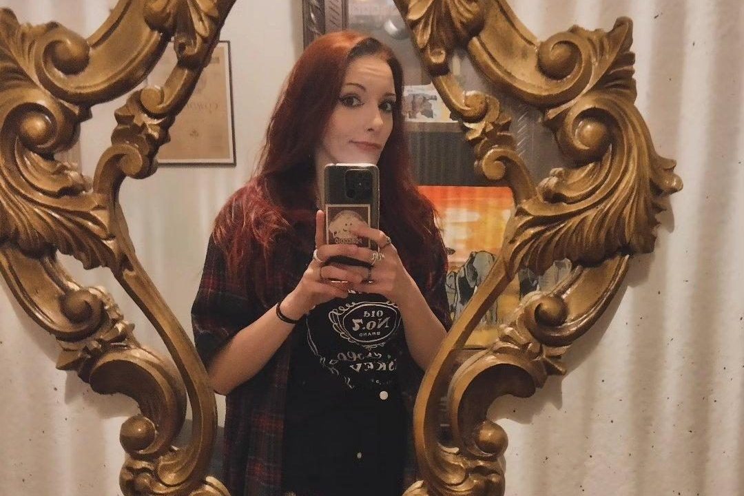 Da Grosseto va a Milano per incontrare degli amici, poi scompare: dal 19 marzo si cerca la 25enne Azzurra Canuti