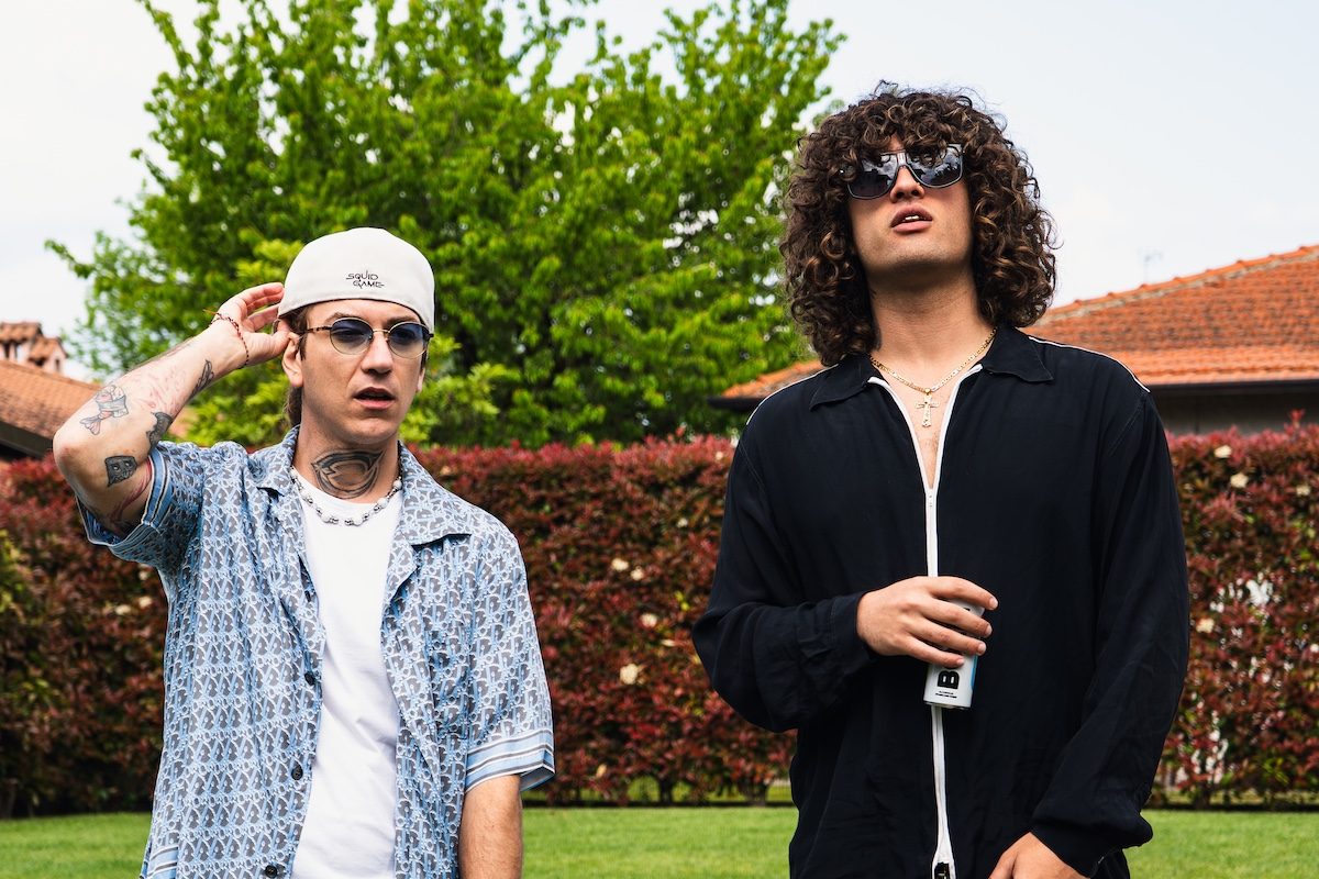 Dani Faiv e Tony 2Milly, i rapper pubblicano In TV mentre sono a Pechino Express: testo e significato