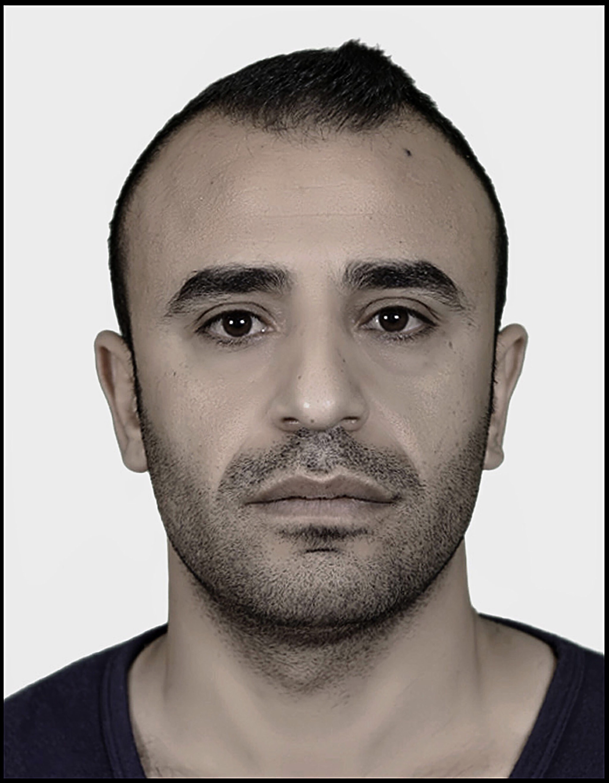 Il fotografo Saber Nuraldin. 