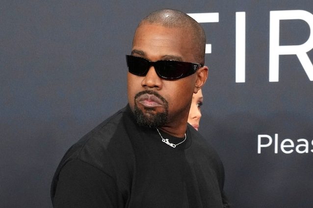 Kanye West fermato nel Regno Unito per antisemitismo, ma il concerto a Reggio Emilia è confermato