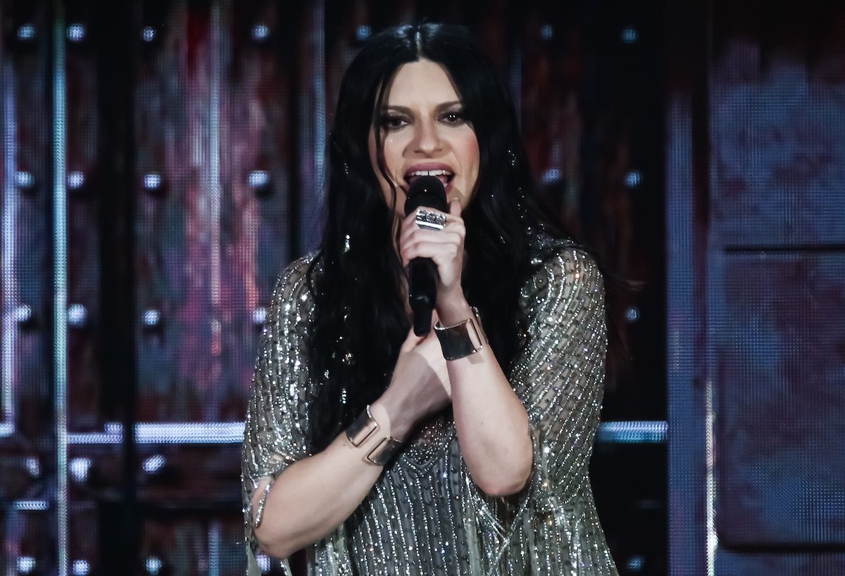 Laura Pausini spiega a un fan perché ha sgridato la prima fila a Lima: "Ospiti degli organizzatori"