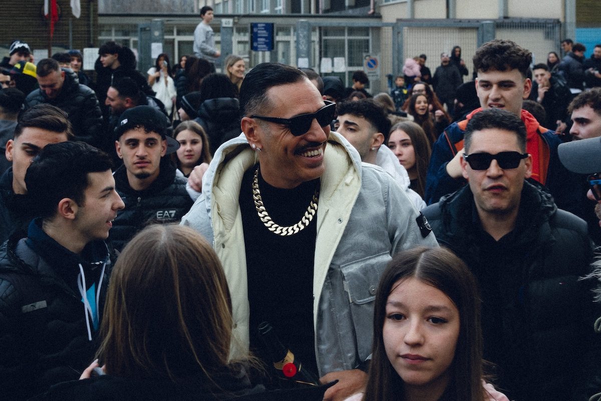 La scaletta del concerto di Marracash stasera a Milano: orari, canzoni e ospiti del Marra Block Party