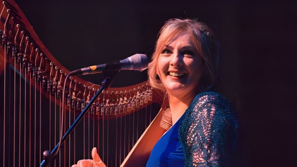 Moya Brennan, via sito ufficiale