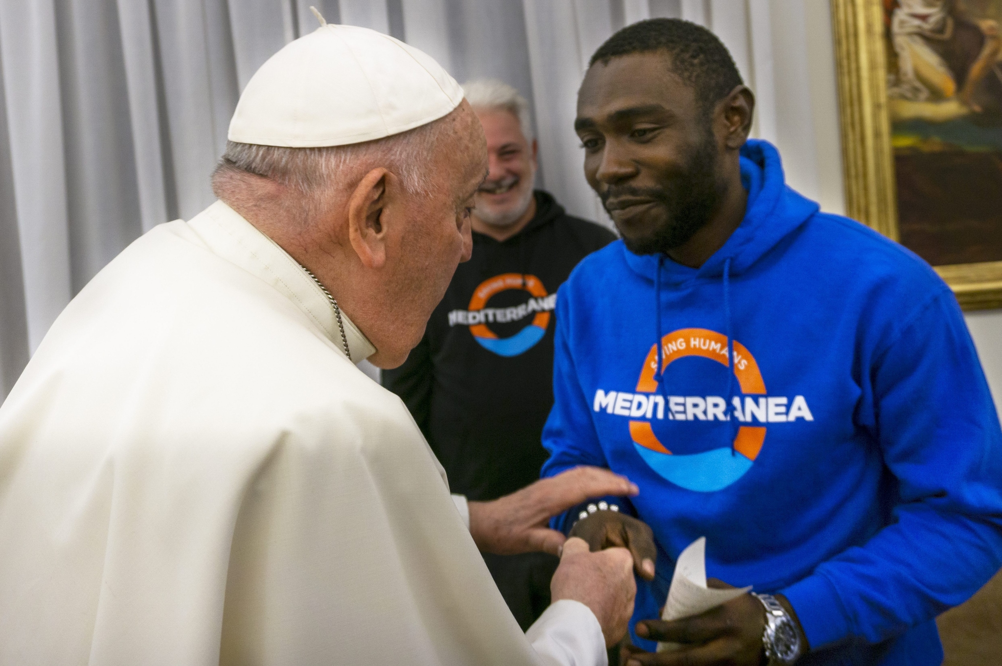 Perse moglie e figlia nel deserto libico, poi papa Francesco lo salvò. Pato ricorda Bergoglio: “Lo chiamavo papà”