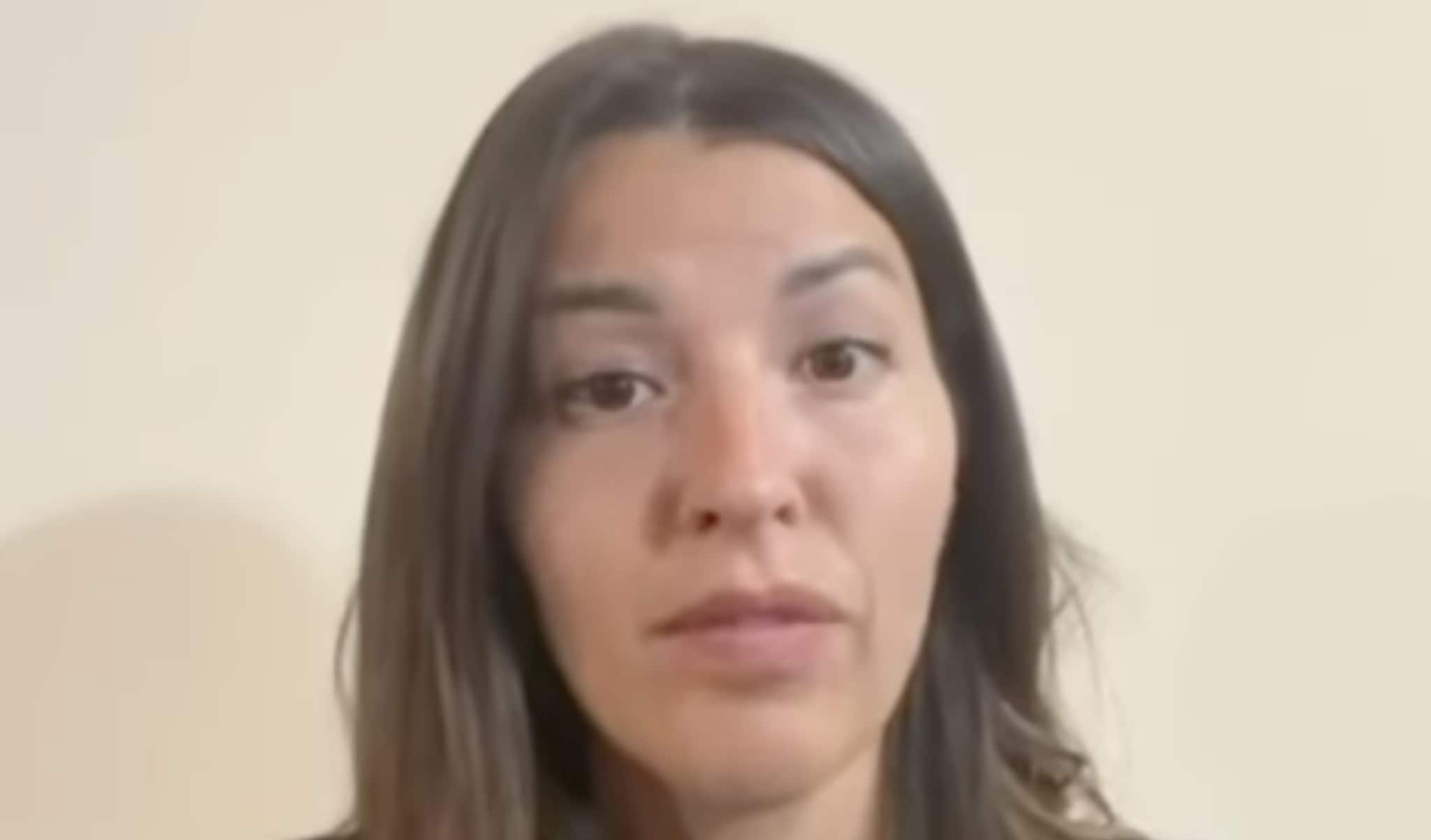 Claudia Conte torna su Instagram con un video sull'Iran: commenti limitati e silenzio su Piantedosi