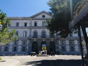 Morì a causa dell’amianto a Taranto, risarcimento da un milione di euro ai familiari di un operaio